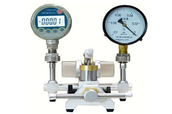 pneumatic-comparator